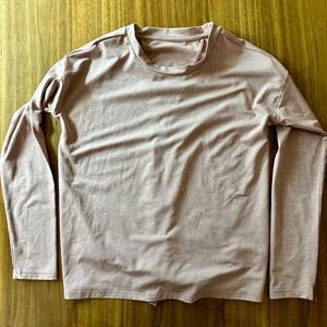 Girls Runway pink athletic top size M (8-10) moisture wicking fabric Like new